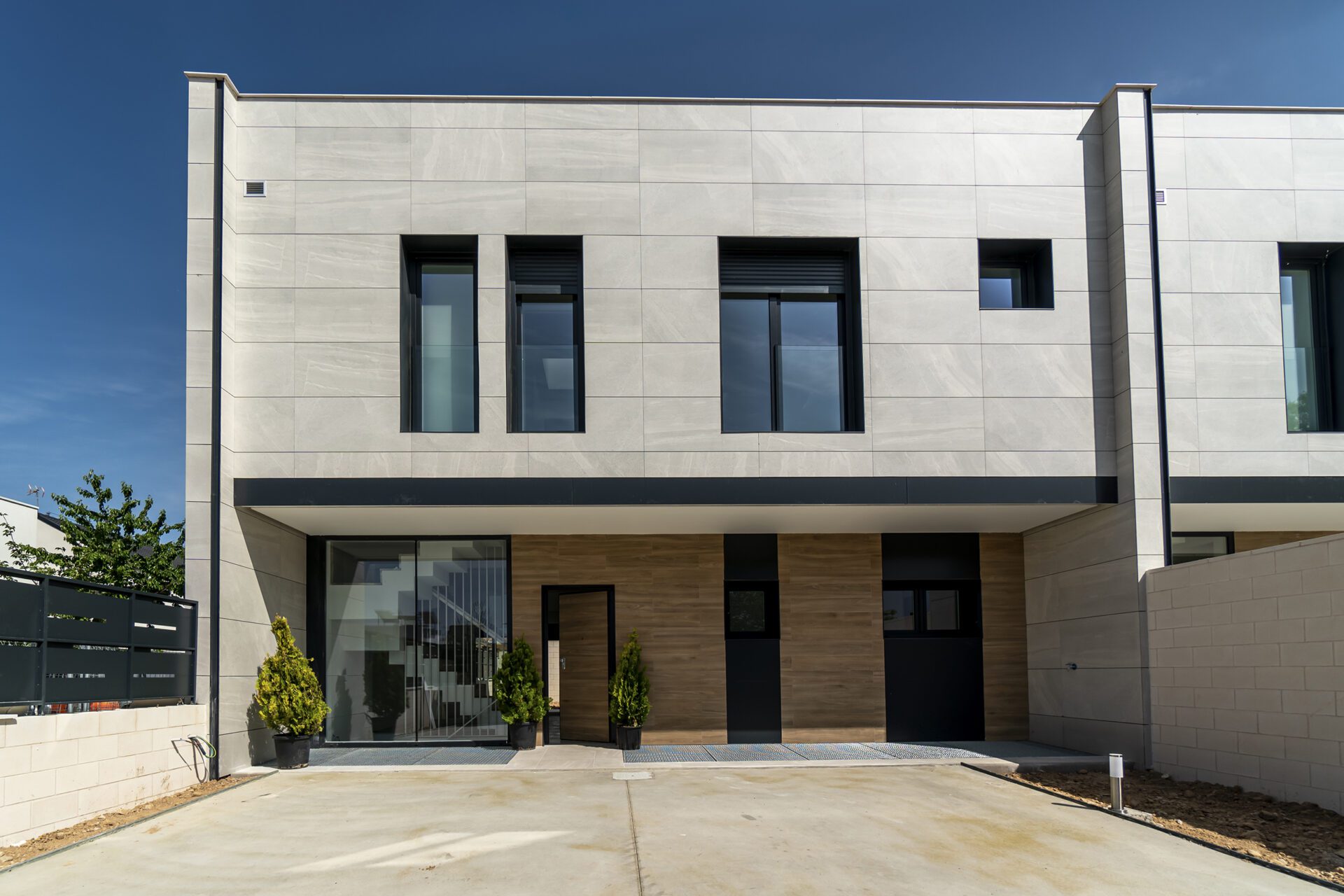 Jardines del Soto I by GEA Architects